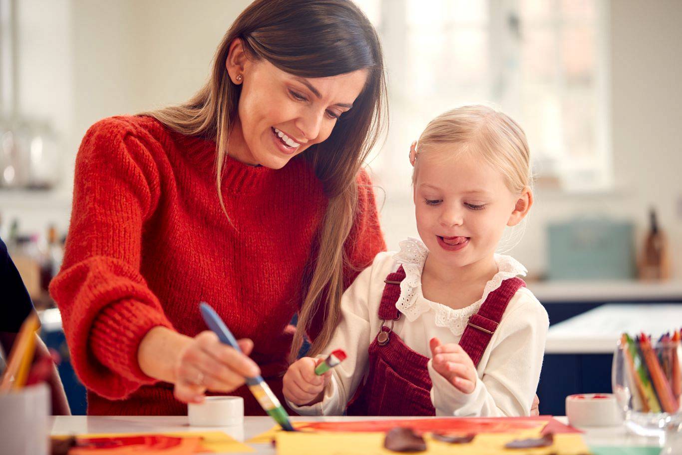 Chcesz zmienić zawód i pracować z dziećmi? Zobacz, jak zdobyć dofinansowanie na kurs!